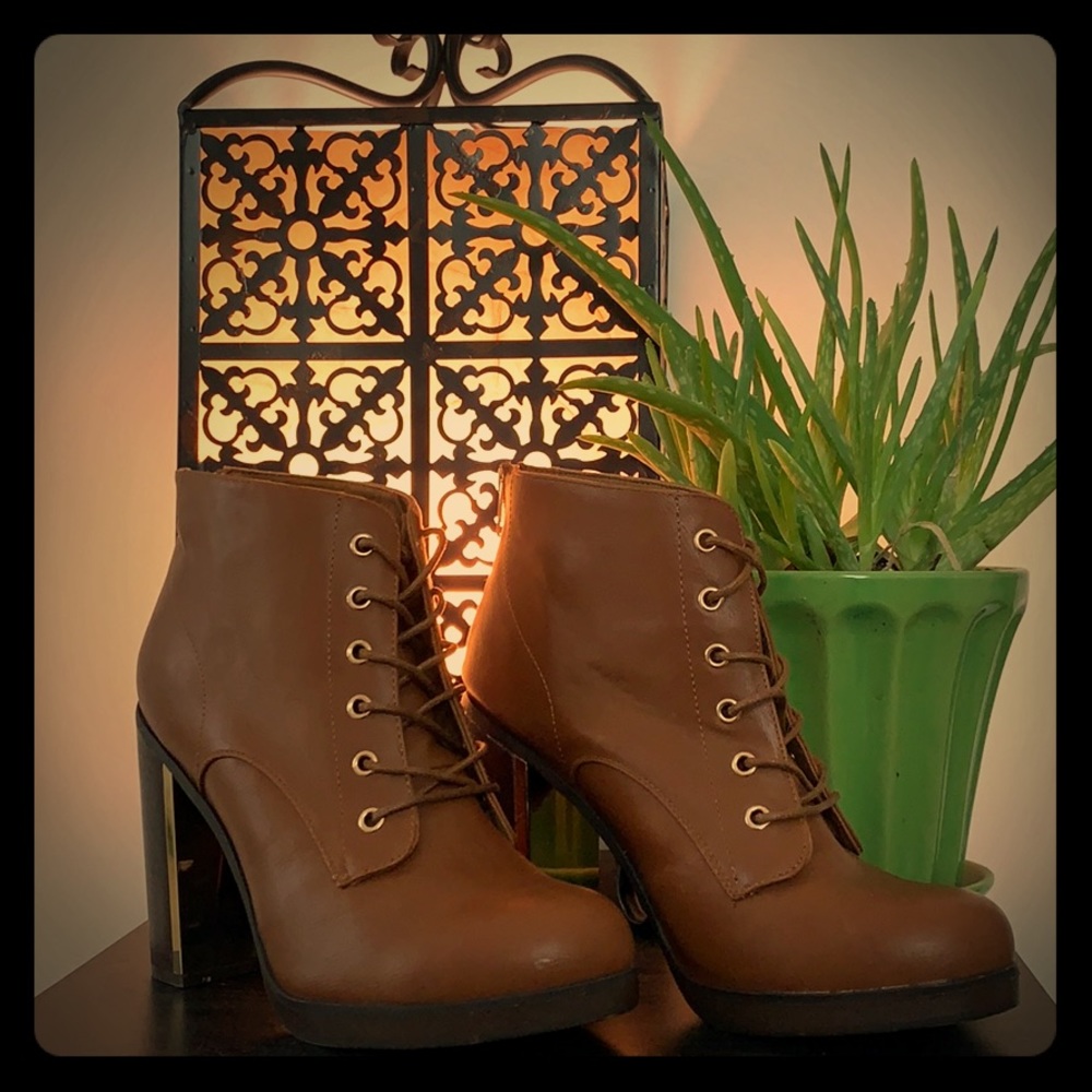 Metal Heel Lace-up Booties (Wide Width)